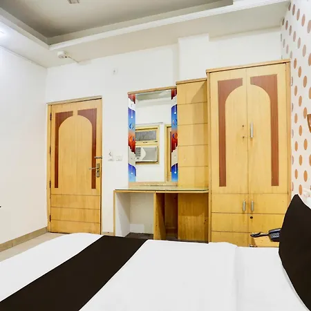Super Hotel O New Delhi Railway Station Formerly Le Alfanso
